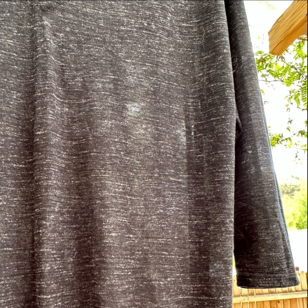 GAP Charcoal Gray 3/4 Sleeve V Neck Slouchy tie waist Top Shirt Medium - Picture 4 of 16